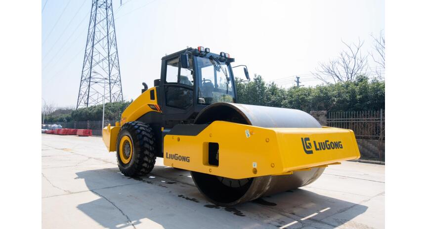 Фото Каток грунтовый LiuGong CLG6622E