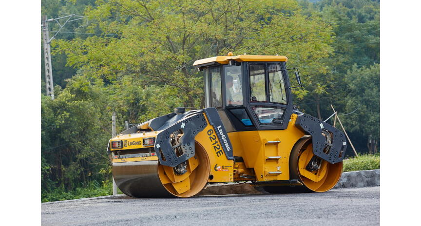 Фото Каток асфальтовый LiuGong CLG6212E