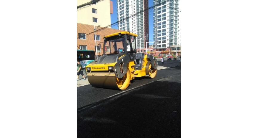 Фото Каток асфальтовый LiuGong CLG6213E