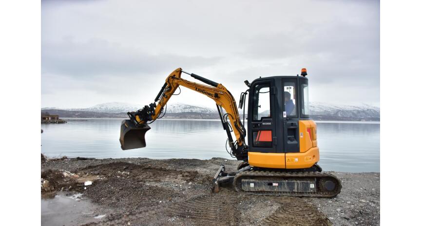 Фото Экскаватор мини LiuGong CLG9035E