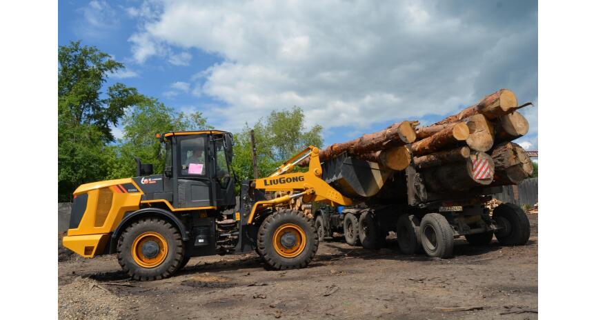 Фото Фронтальный погрузчик среднийLiuGong CLG835H