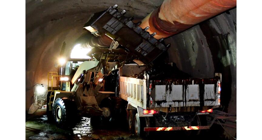 Фото Фронтальный погрузчик средний LiuGong ZL50CN