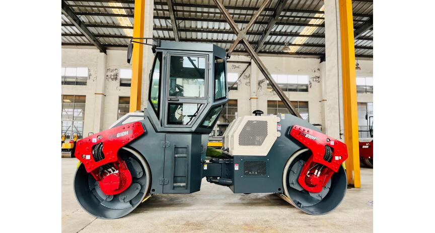 Фото Каток асфальтовый Junma FN810H