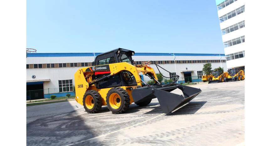 Фото Погрузчик с бортовым поворотом LiuGong CLG365B