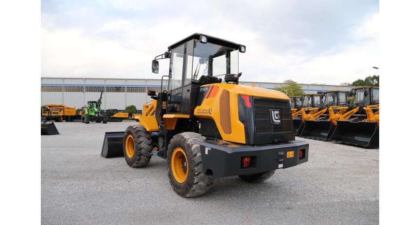 Фото Фронтальный погрузчик малый LiuGong 816H