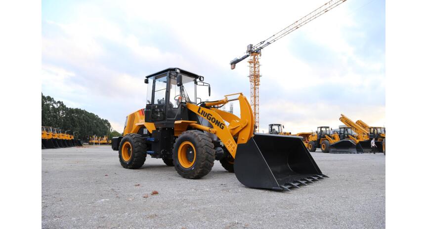 Фото Фронтальный погрузчик малый LiuGong 820H