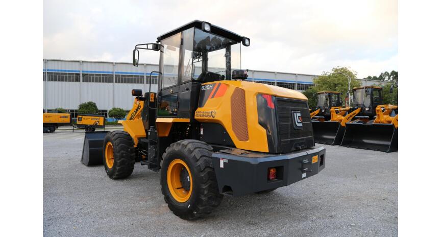 Фото Фронтальный погрузчик малый LiuGong 820H