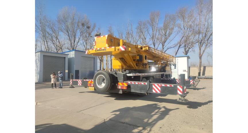 Фото Автокран LiuGong LTC750L5