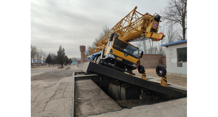 Фото Автокран LiuGong LTC750L5